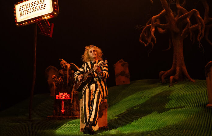 Beetlejuice Beetlejuice, film di apertura di Venezia 81 © 2024 Warner Bros. Entertainment Inc. All Rights Reserved. Photo Credit: Parisa Taghizadeh