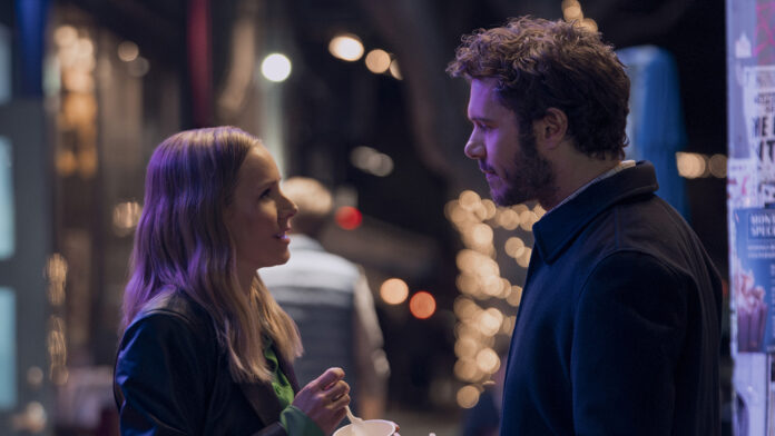 Kristen Bell e Adam Brody in Nobody Wants This. Cr. Stefania Rosini/Netflix © 2024