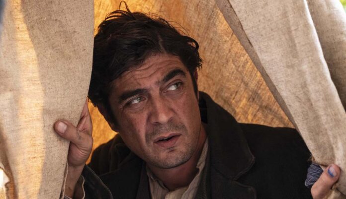 Riccardo Scamarcio in Modi - Tre giorni sulle ali della follia. Courtesy of Be Water Film